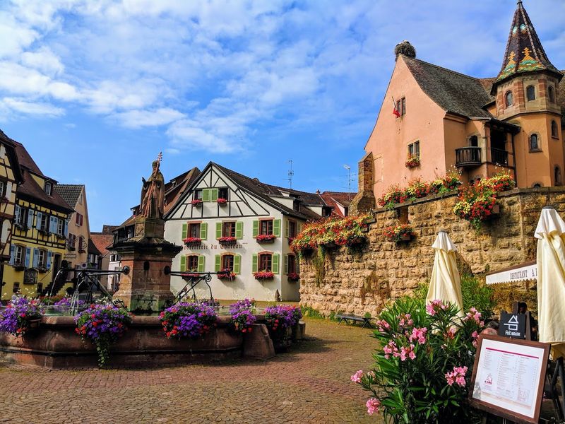 A Castle at the Center of It All