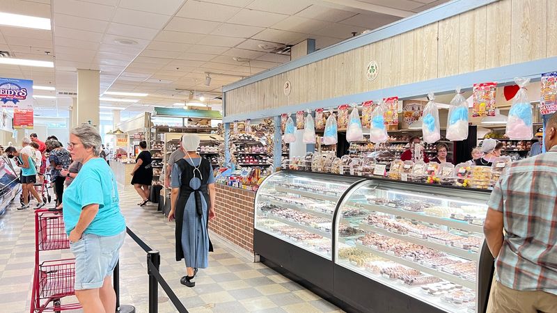A Community Hub, Not Just a Shopping Destination A Community Hub, Not Just a Shopping Destination