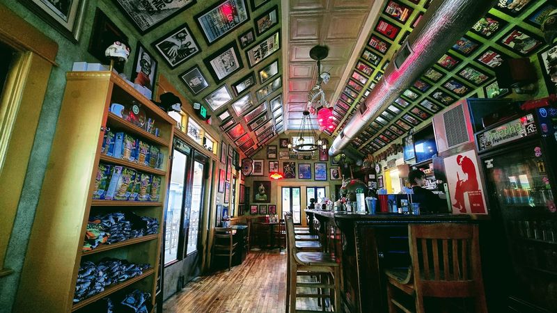 A Decor That Tells Its Own Story A Decor That Tells Its Own Story
