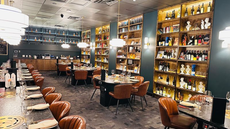 A Dining Room That Stops You in Your Tracks