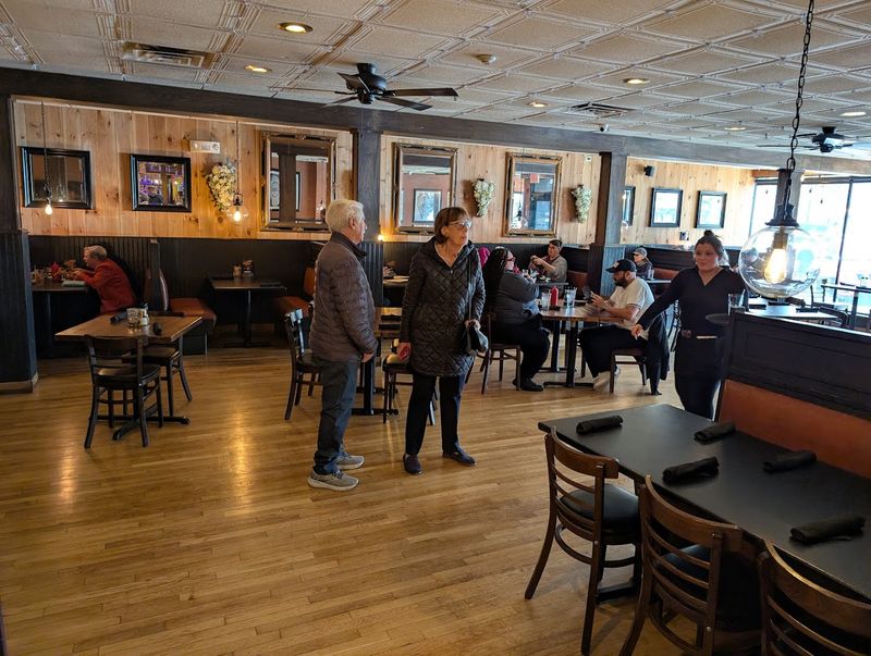A Dining Room View That No Other Restaurant in Town Can Match A Dining Room View That No Other Restaurant in Town Can Match