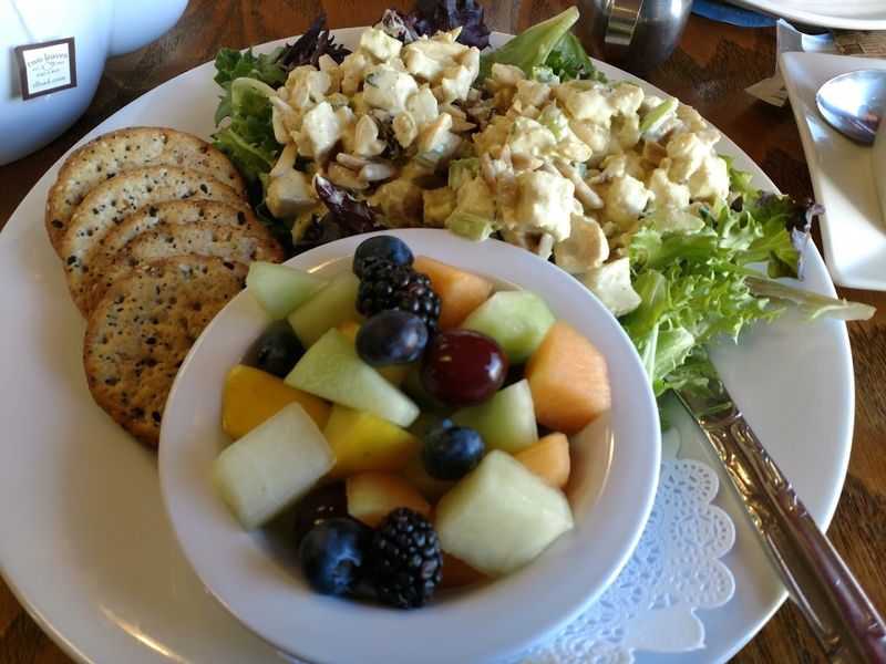 A Full Lunch Menu That Earns Its Place A Full Lunch Menu That Earns Its Place