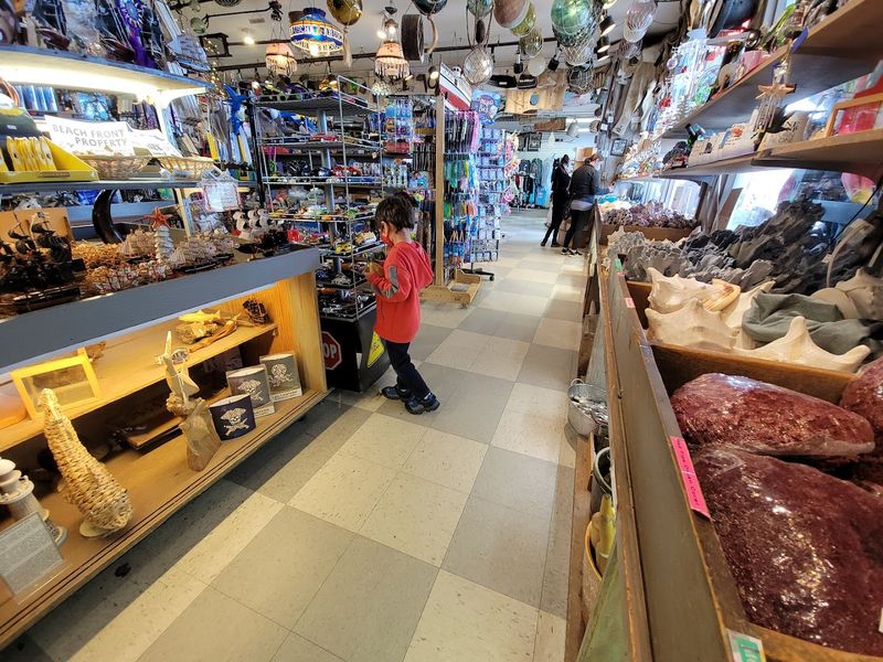 A Gift Shop That Goes Way Beyond Magnets and Keychains A Gift Shop That Goes Way Beyond Magnets and Keychains