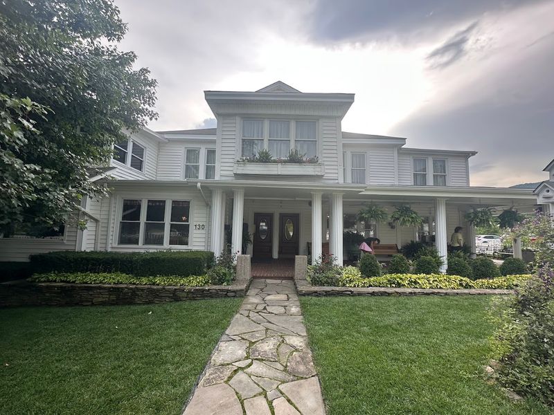 A Historic Home With a Story to Tell A Historic Home With a Story to Tell
