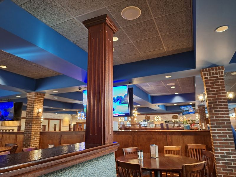 A Laid-Back Setting That Does Not Feel Like a Tourist Trap