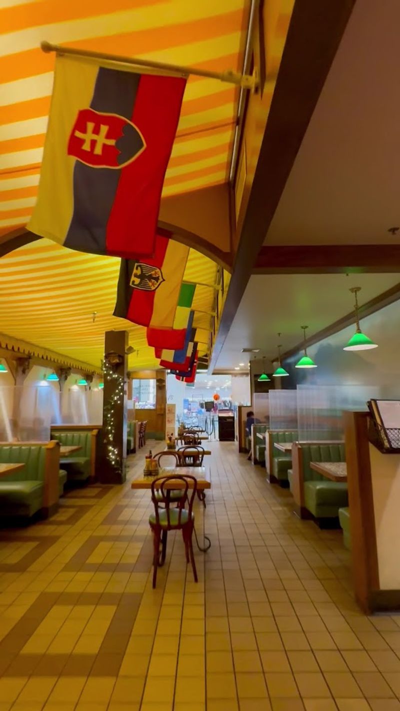 A Mall Restaurant Unlike Anything You Have Seen Before A Mall Restaurant Unlike Anything You Have Seen Before