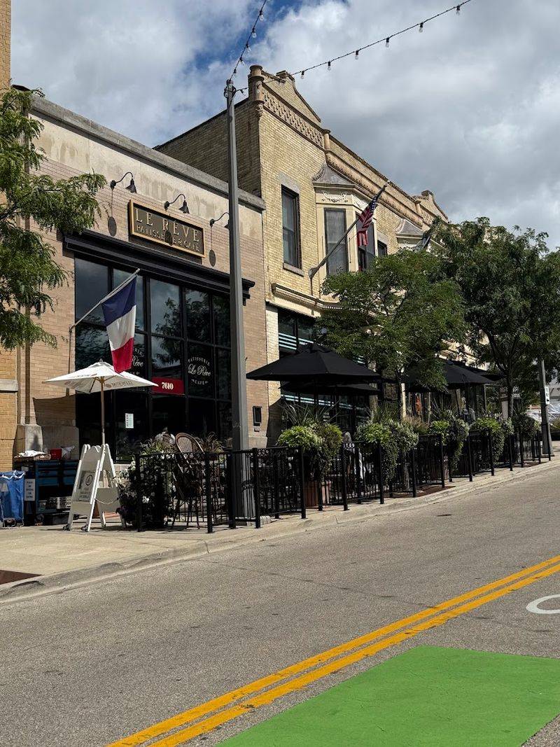 A Neighborhood Spot With a Loyal Following
