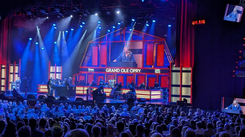 A Smart Choice Before the Grand Ole Opry