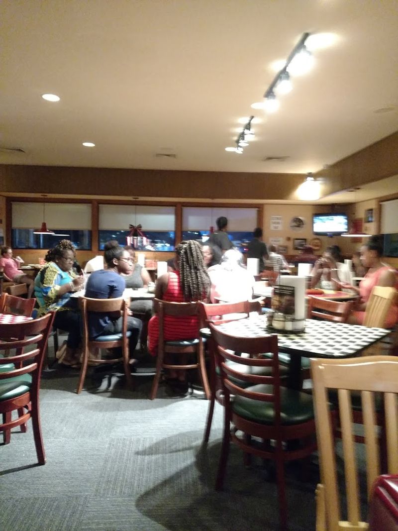 Affordable Eats in a Region That Needs Them Affordable Eats in a Region That Needs Them
