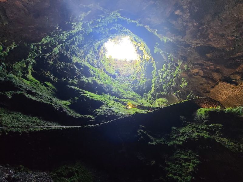 Algar do Carvão, Terceira, Azores
