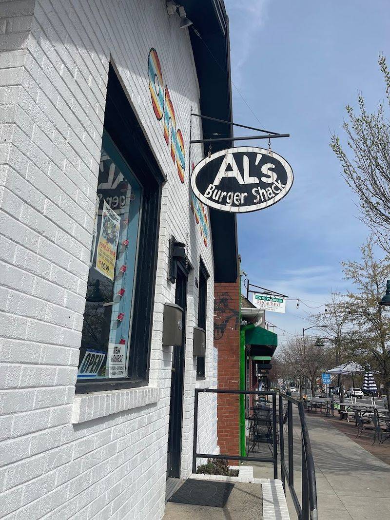 Al's Burger Shack - Chapel Hill, North Carolina Al's Burger Shack - Chapel Hill, North Carolina
