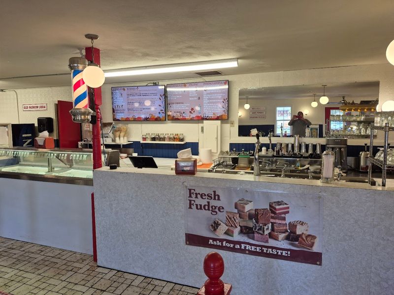 An Ice Cream Parlor Worth the Trip Alone An Ice Cream Parlor Worth the Trip Alone