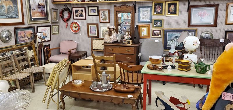 Antiques That Span the Decades Antiques That Span the Decades