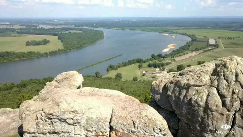 Arkansas's First State Park and Its Mountain Setting Arkansas's First State Park and Its Mountain Setting