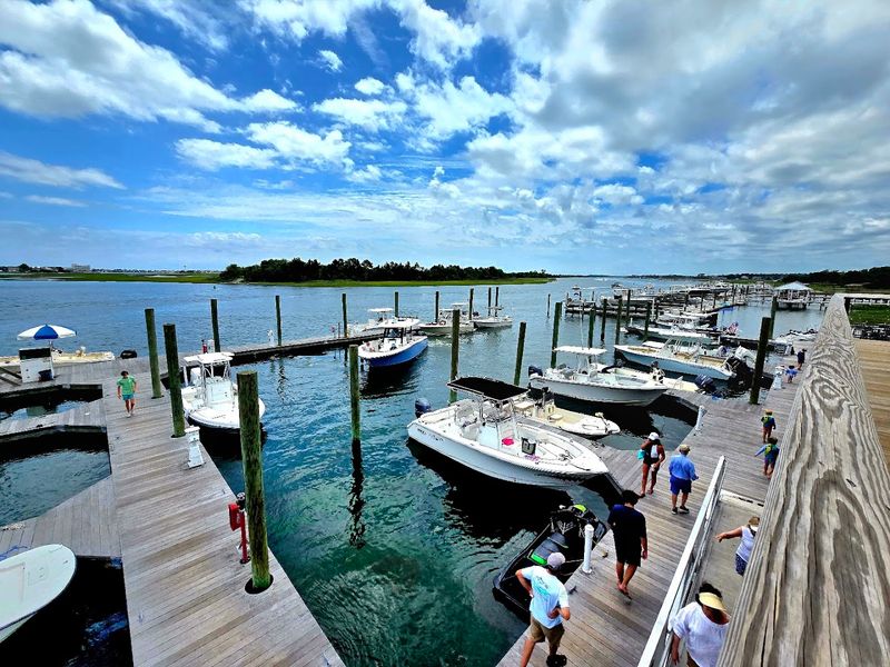 Arriving by Boat: The Dock-and-Dine Experience Arriving by Boat: The Dock-and-Dine Experience