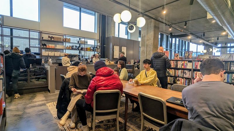 Author Events That Turn a Bookstore Visit Into an Experience Author Events That Turn a Bookstore Visit Into an Experience