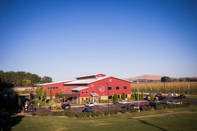 Bale Breaker Brewing Company — Yakima, Washington Bale Breaker Brewing Company — Yakima, Washington
