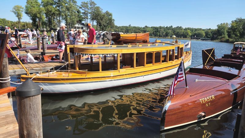 Bar Harbor Supper Club – Lake Shore (Gull Lake)
