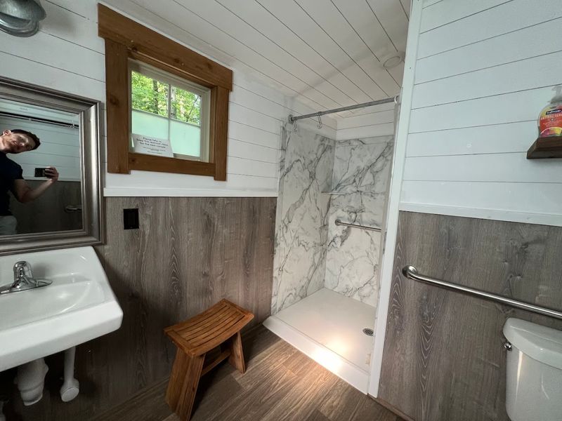 Bathroom Facilities That Actually Impress Bathroom Facilities That Actually Impress