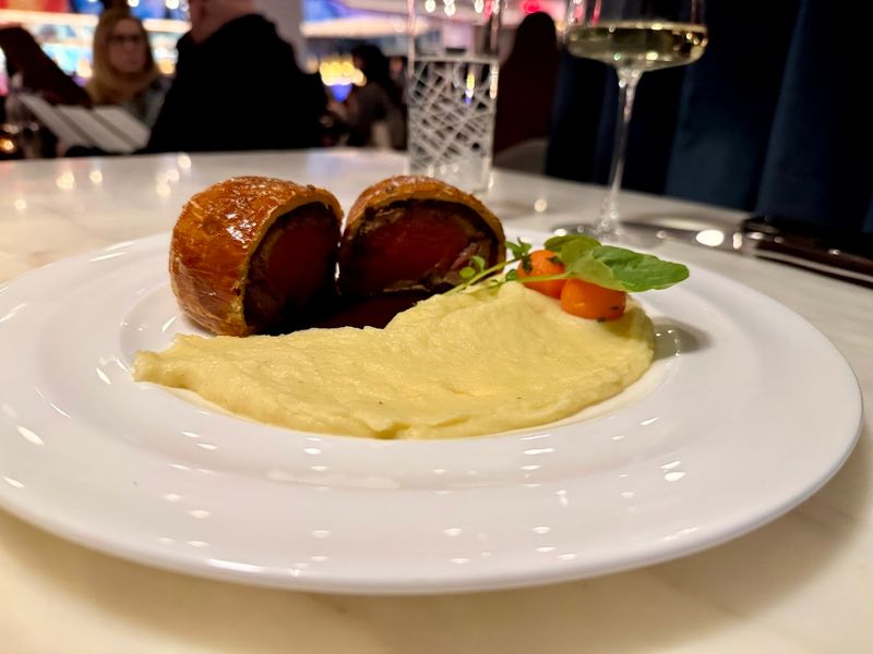 Beef Wellington: The Dish That Defines the Kitchen Beef Wellington: The Dish That Defines the Kitchen