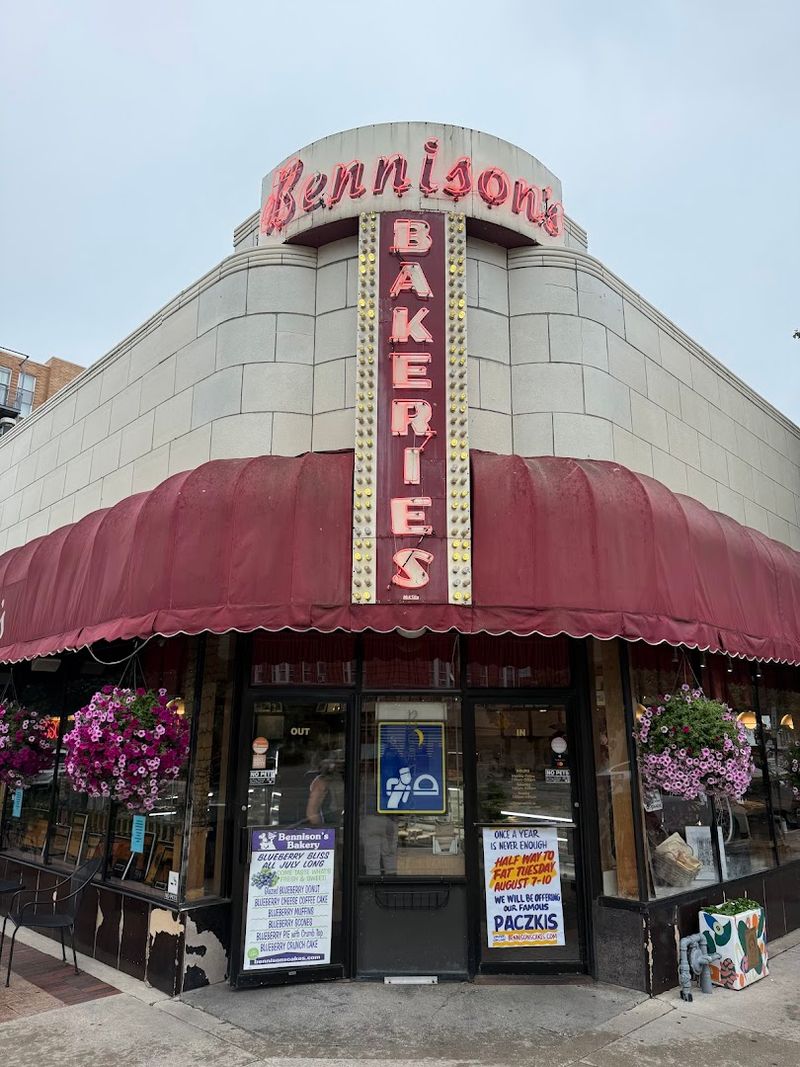 Bennison's Bakery — Evanston, Illinois Bennison's Bakery — Evanston, Illinois