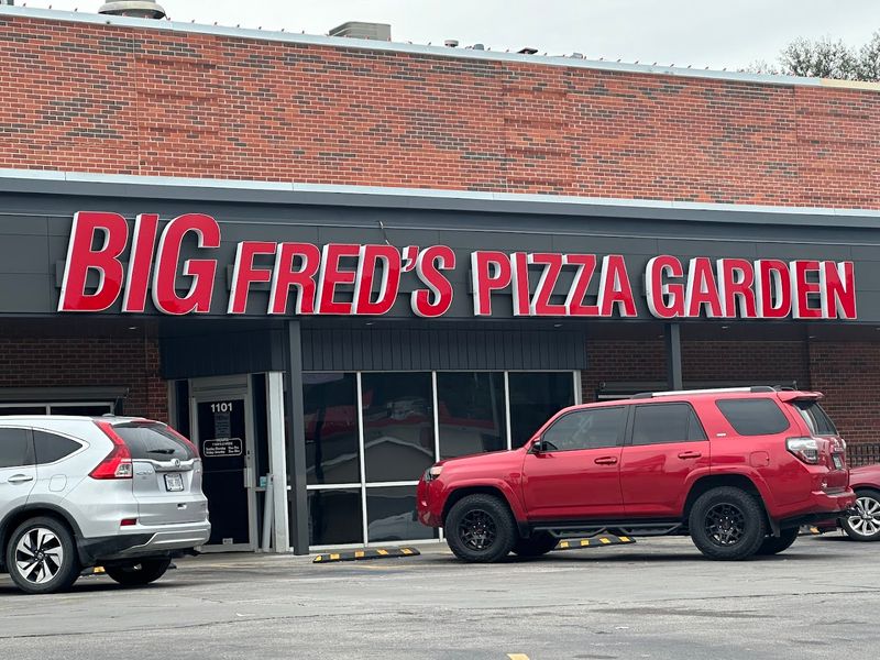 Big Fred's Pizza Garden, Omaha, Nebraska Big Fred's Pizza Garden, Omaha, Nebraska