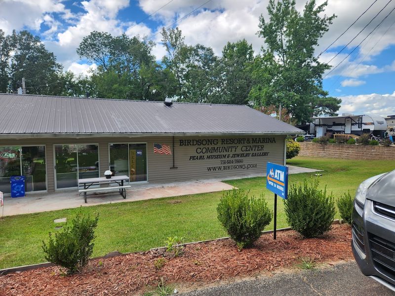 Birdsong Resort: More Than Just a Museum Stop Birdsong Resort: More Than Just a Museum Stop