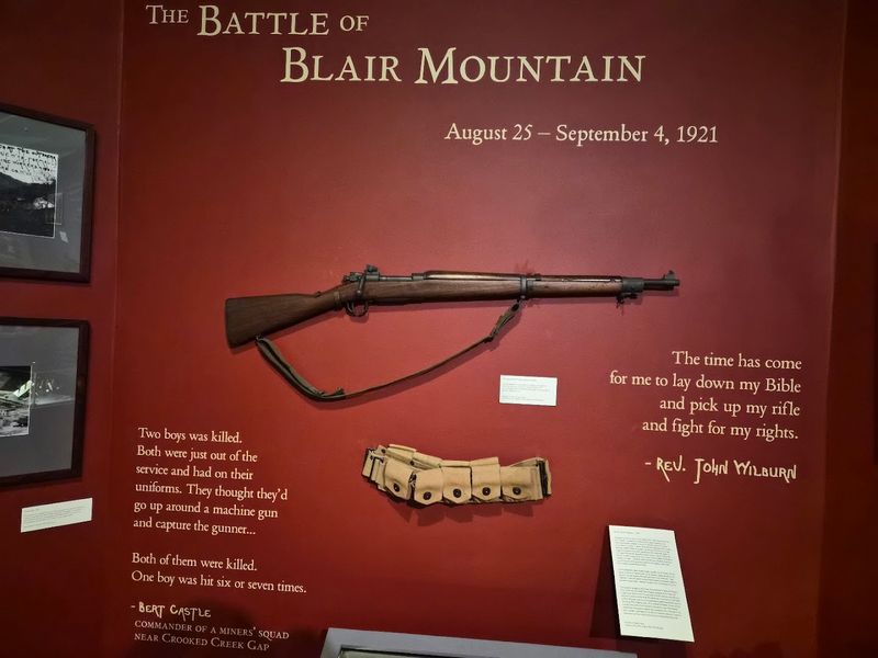 Blair Mountain: The Largest Armed Uprising Since the Civil War Blair Mountain: The Largest Armed Uprising Since the Civil War