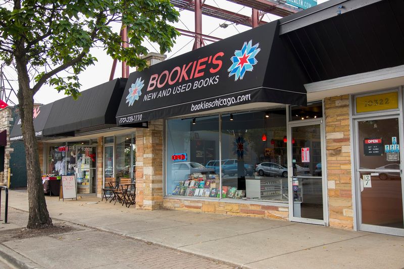 Bookie's New and Used Books — Chicago, Illinois Bookie's New and Used Books — Chicago, Illinois