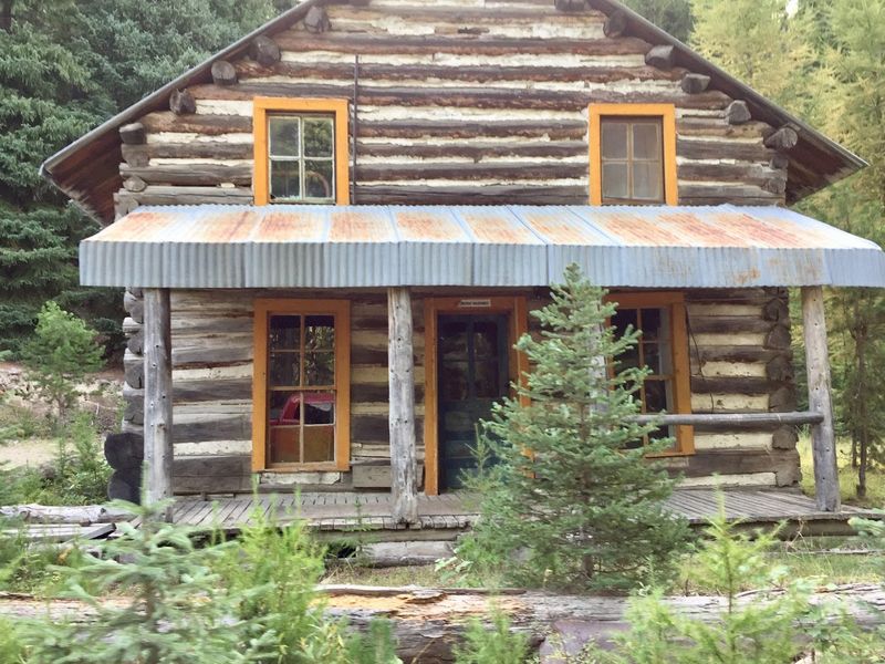 Bourne Ghost Town — A Forgotten Mountain Mining Camp in Baker County