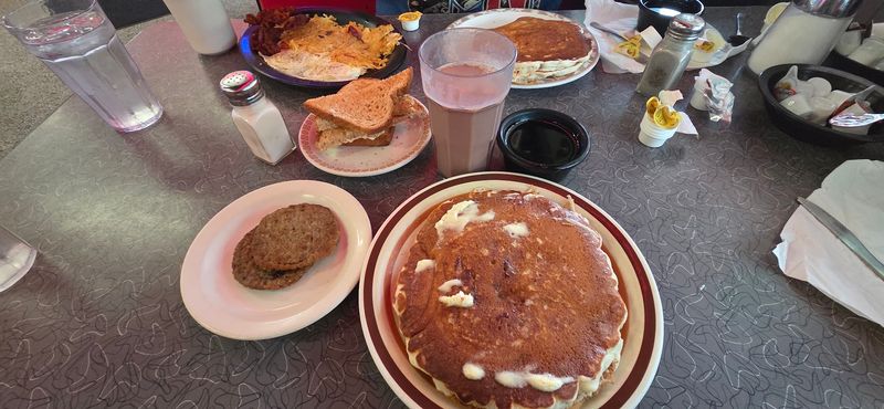 Breakfast All Day Long and Why That Matters Breakfast All Day Long and Why That Matters
