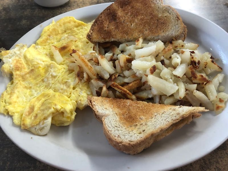 Breakfast That Makes You Rethink Diners Breakfast That Makes You Rethink Diners