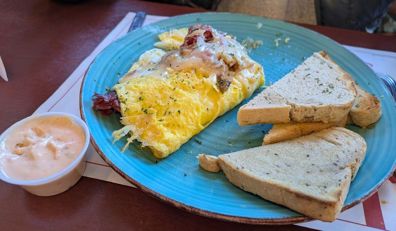 Breakfast Worth Setting an Alarm For