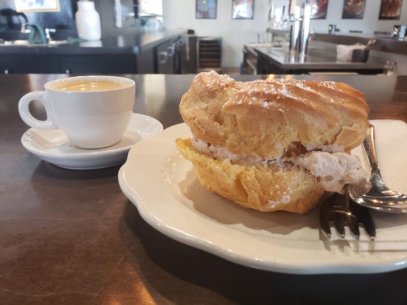 Breakfast and the Morning Bakery Experience Breakfast and the Morning Bakery Experience