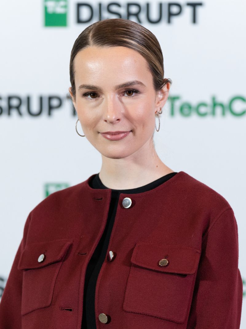Bridgit Mendler - Space Technology CEO
