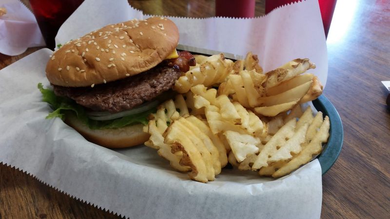 Burgers That Earn Their Reputation Burgers That Earn Their Reputation