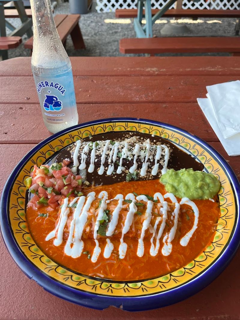 Burritos That Prove Size and Flavor Can Coexist Burritos That Prove Size and Flavor Can Coexist