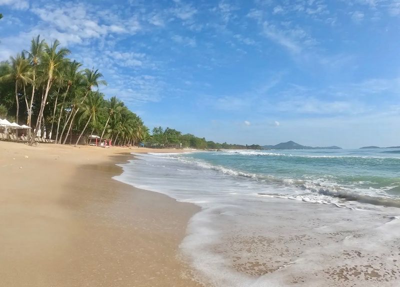 Chaweng Beach: Koh Samui's Most Famous Stretch of Sand Chaweng Beach: Koh Samui's Most Famous Stretch of Sand