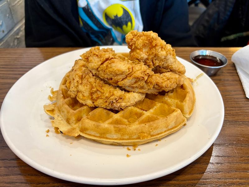 Chicken and Waffles: A Southern Classic on the Menu