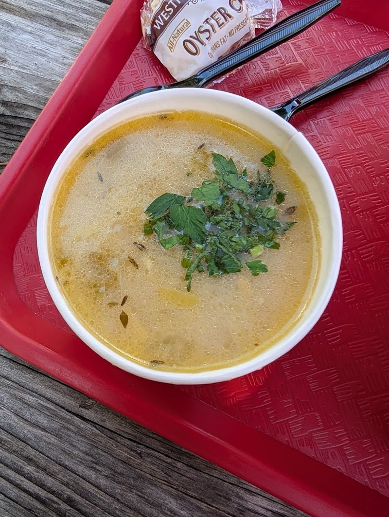 Clam Chowder That Stands on Its Own
