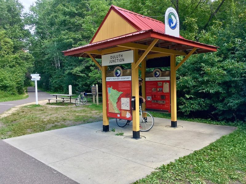 Connecting to Other Trails and Parks Connecting to Other Trails and Parks