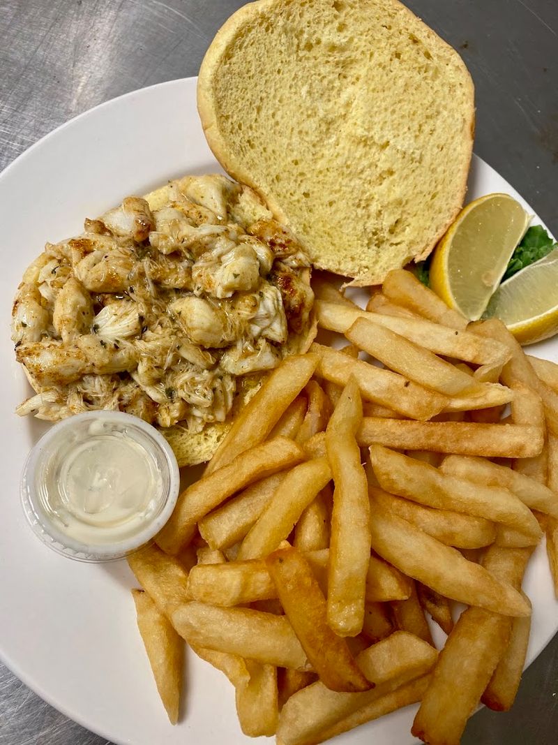 Crab Fries That Deserve Their Own Fan Club