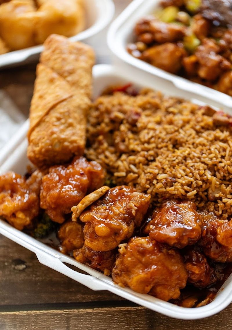 Dine-In vs. Takeout: Both Options Work