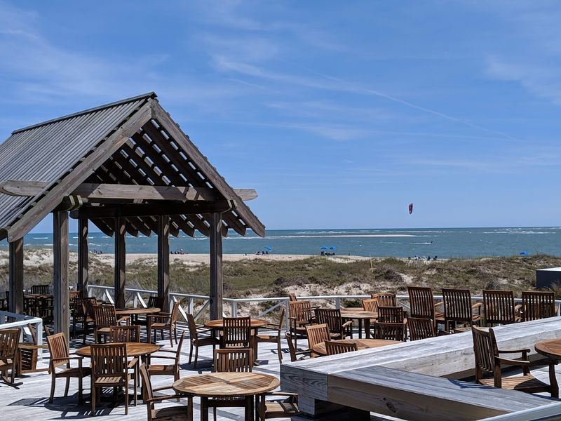 Dining and Local Flavors on the Island Dining and Local Flavors on the Island