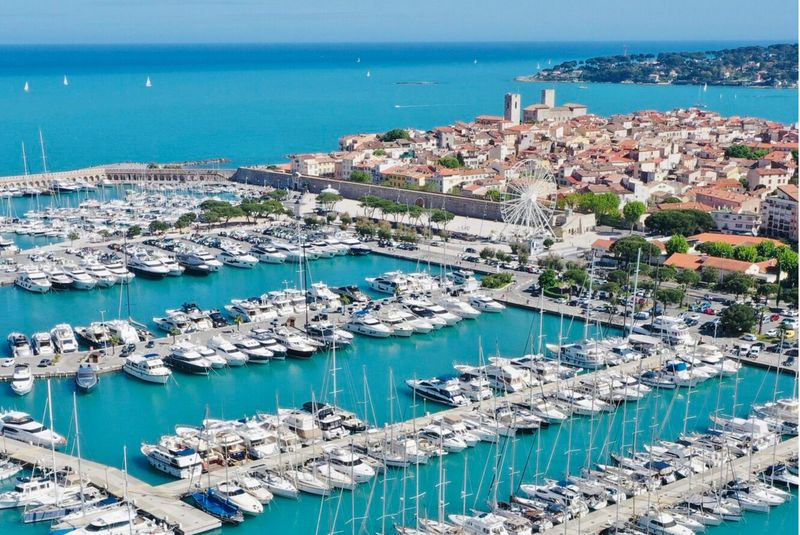 Discover Antibes' Old Town Discover Antibes' Old Town