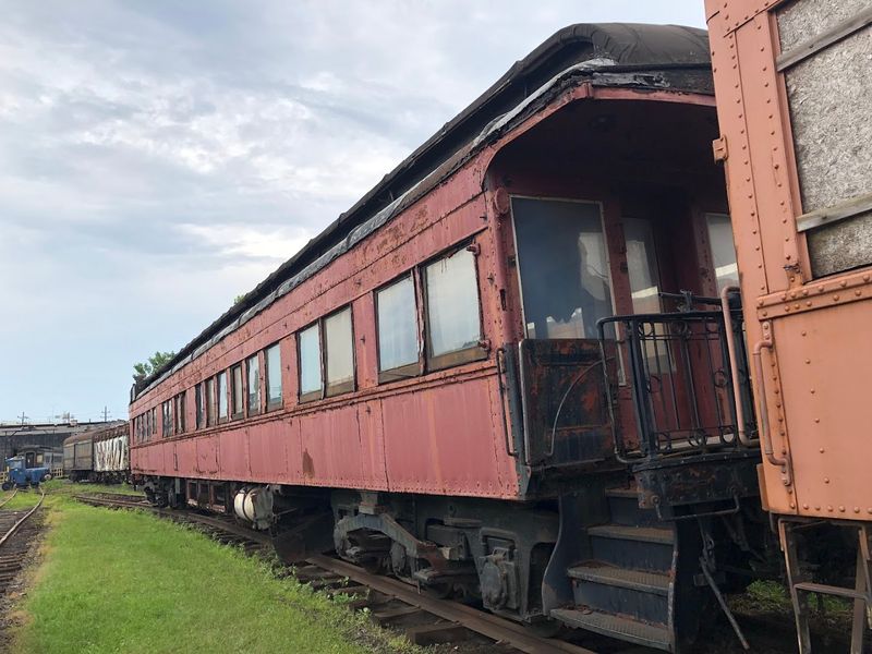 EMD E Units and Passenger Cars: The Outdoor Collection