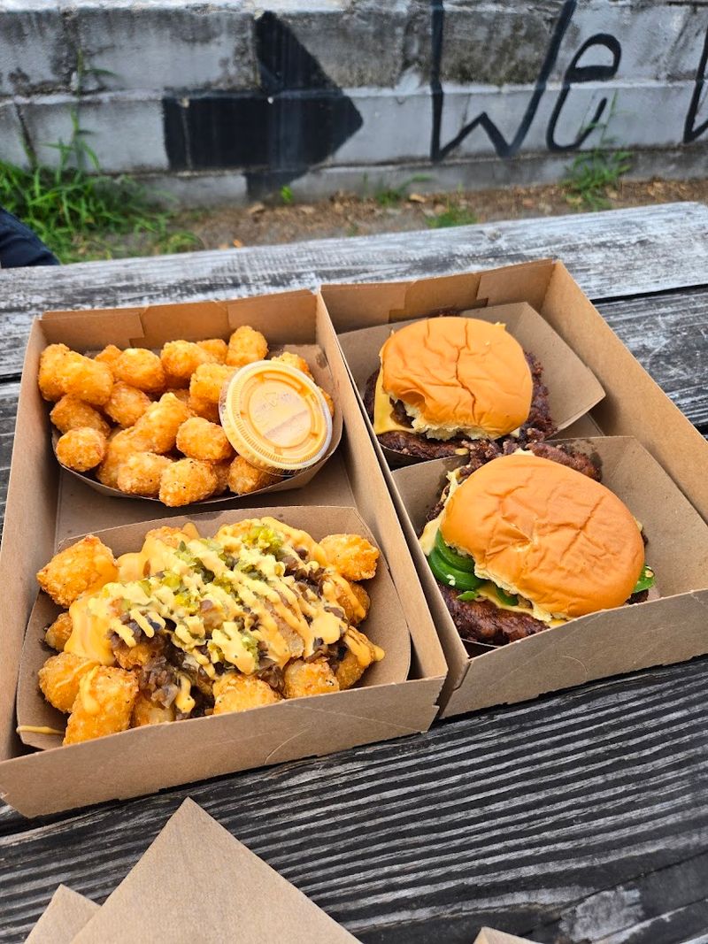 Eating On-Site Versus Taking It Home Eating On-Site Versus Taking It Home