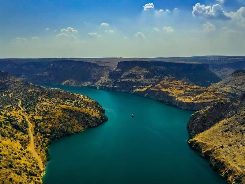 Euphrates River (Turkey, Syria, and Iraq)