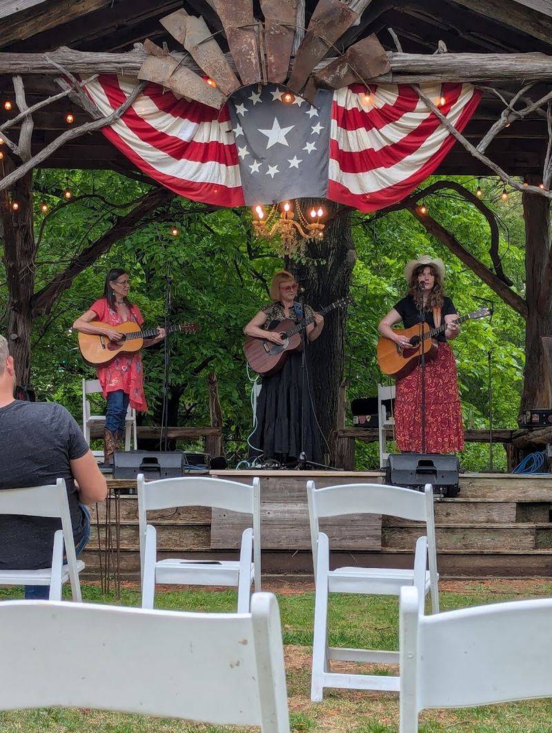 Events That Turn the Garden Into a Gathering Place Events That Turn the Garden Into a Gathering Place