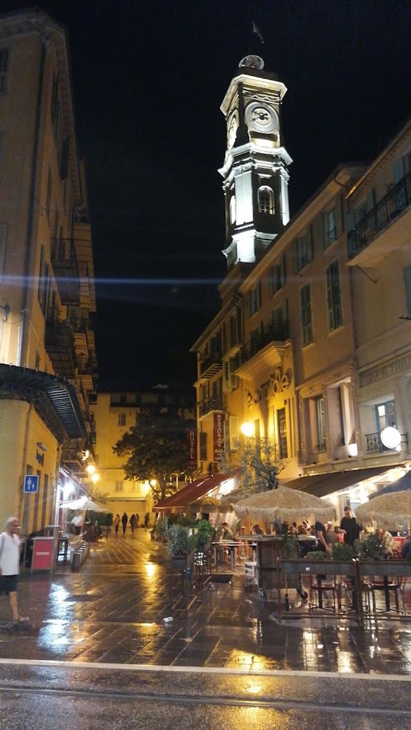 Explore Nice's Old Town Explore Nice's Old Town